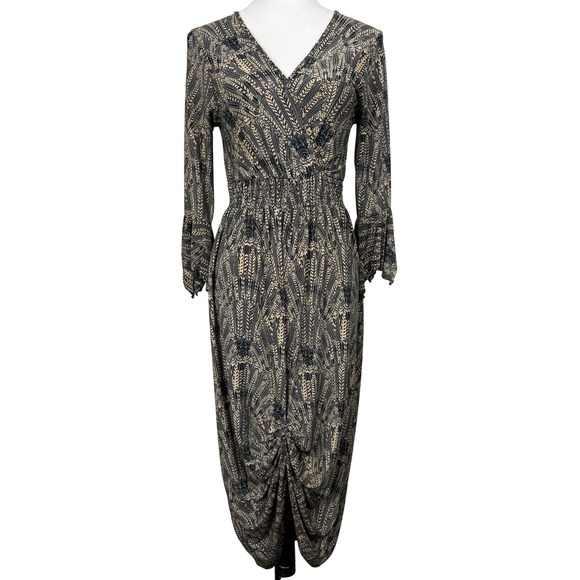 Sapogee Dresses & Skirts - Sapogee Women Dress M Tan Black Geometric Leaf Smocked Waist Ruffle Bell Sleeve
